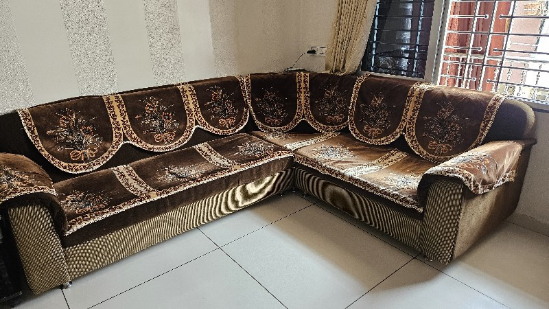 sofa selling