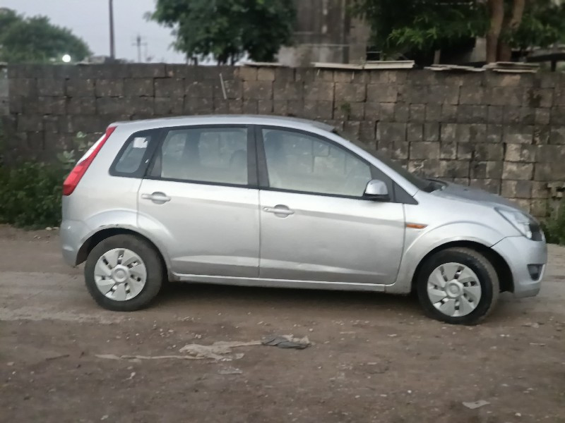 Ford Figo 2011...