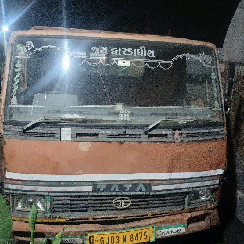 ટાટા 909