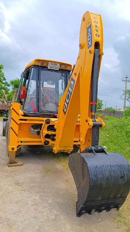 JCB 3DX 2007 લે...