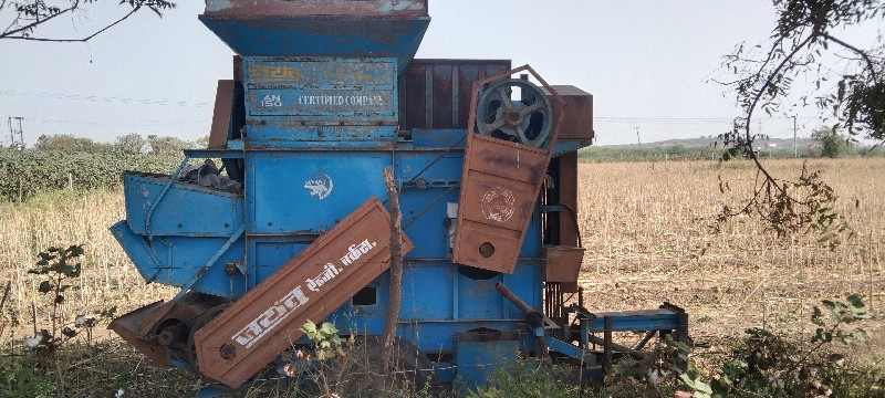 જયંત નું ઠેશર