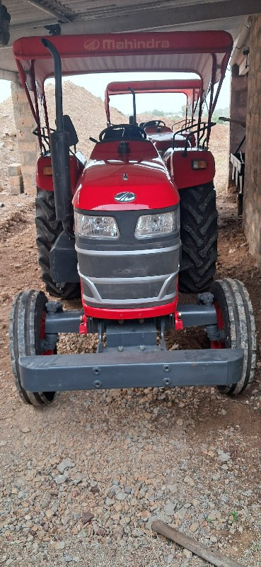 mahindra yuvo t...