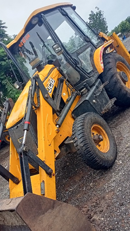 JCB