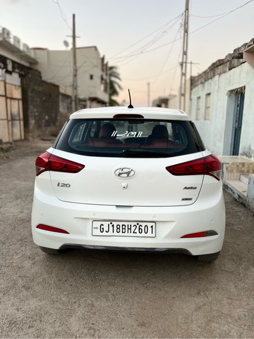 Hyundai 
i20