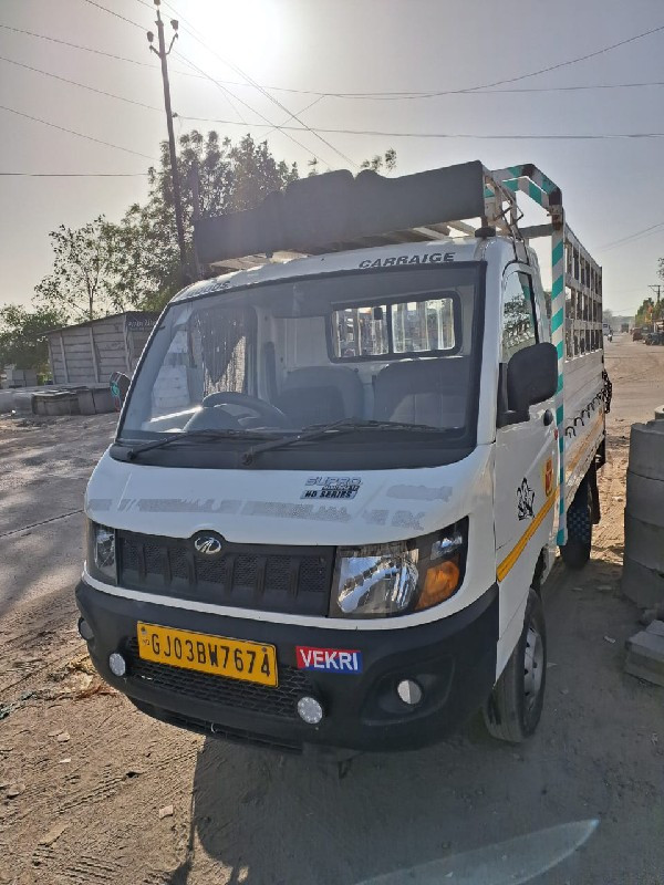 Mahindra supro...