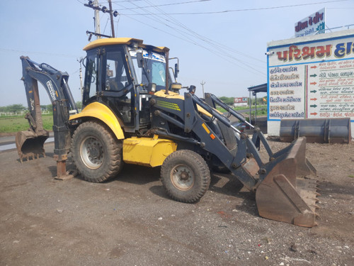 Mahindra jcb