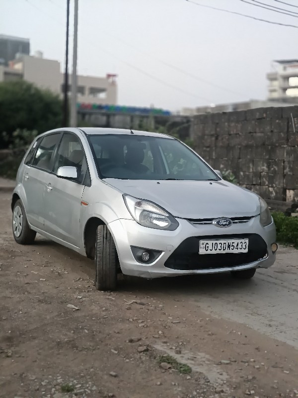 Ford Figo 2011...