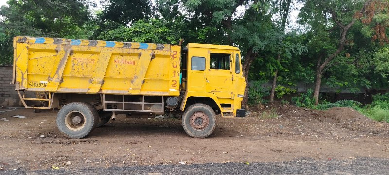 Ashok Leyland 1...