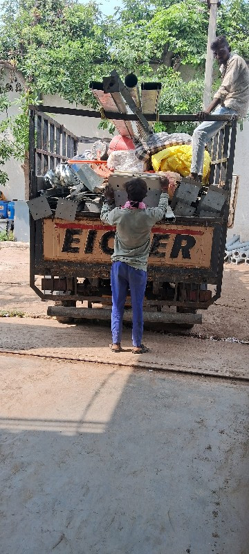 ગાડી વેચવાની છે