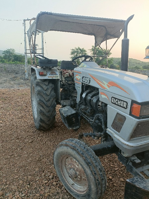 Eicher tractor