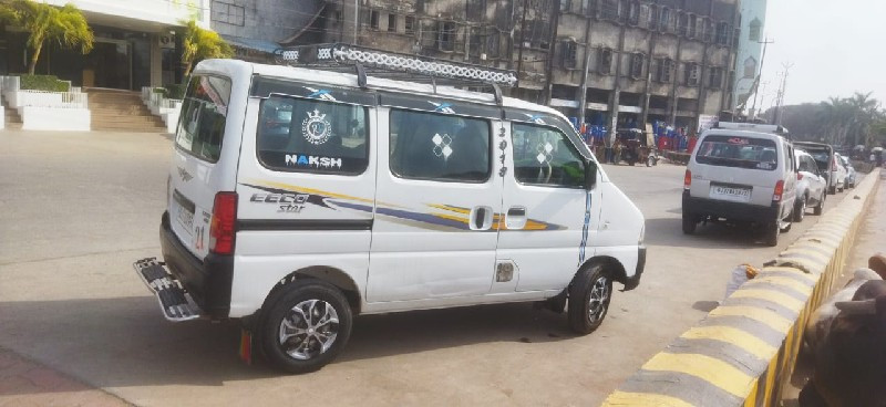 maruti eeco car