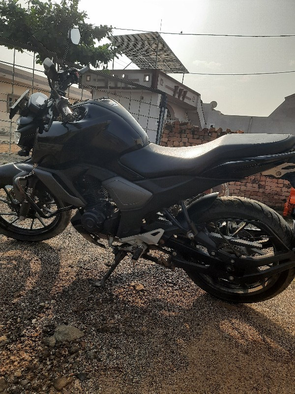 Yamaha FZ