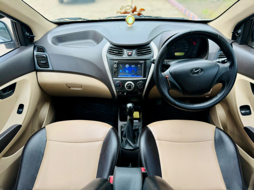 HYUNDAI EON 201...