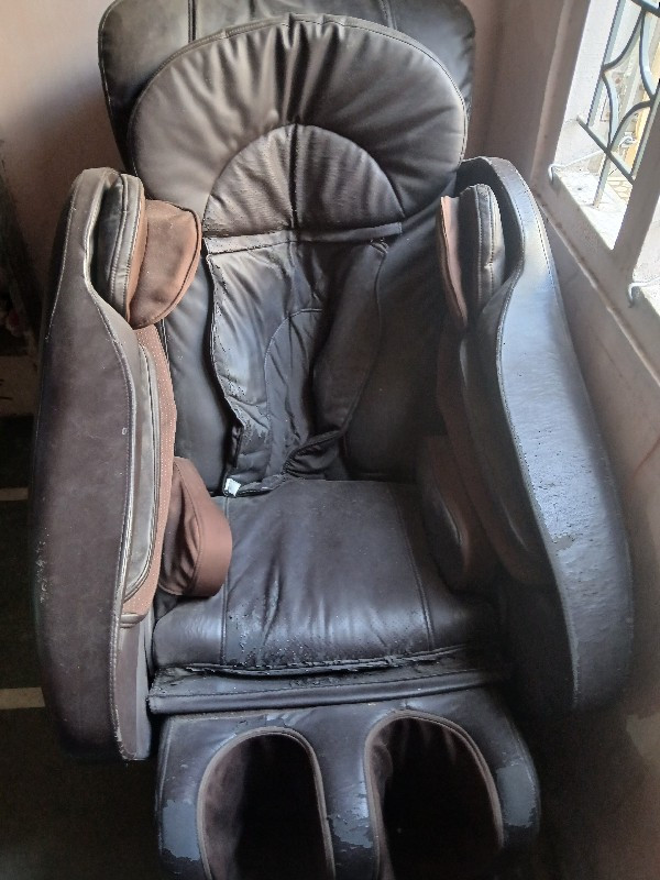 massage chair