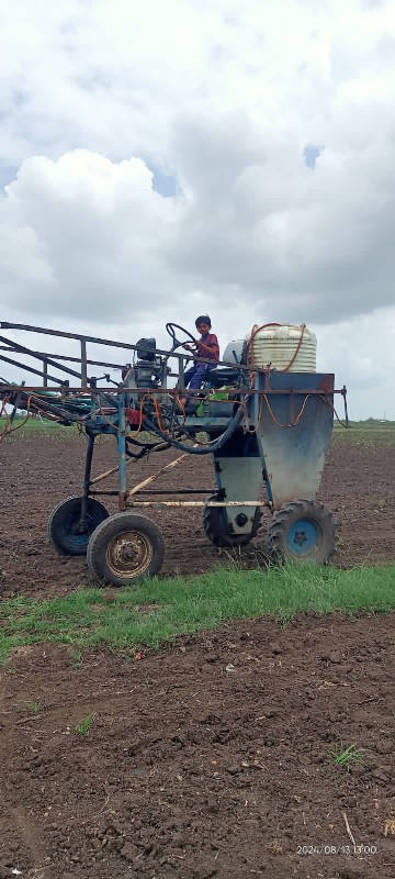 દવાસાટવાનુ મસીન...