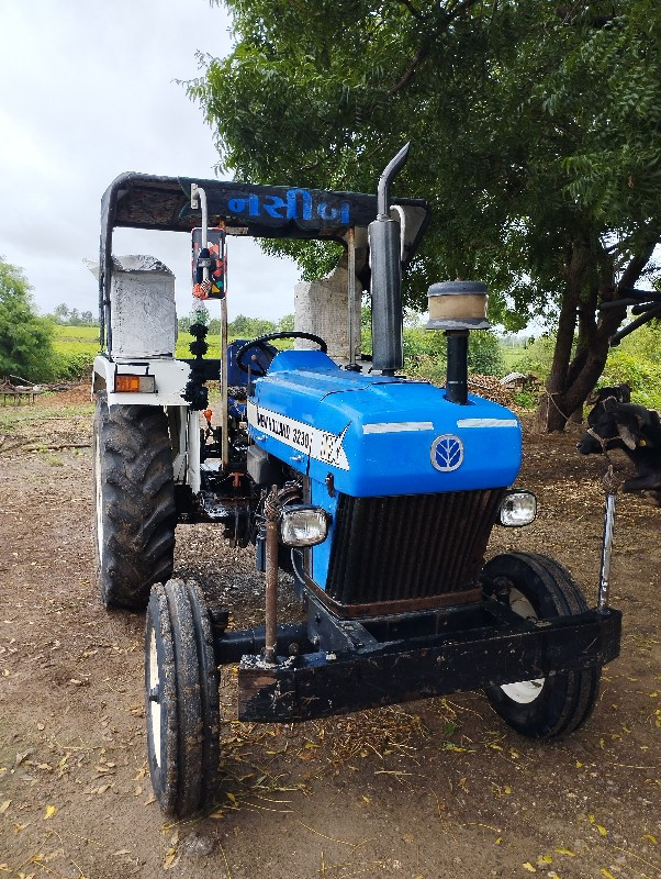 new holland 323...