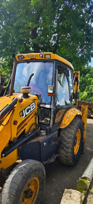 jcb