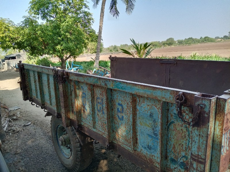 ટોલી વેચવાની છે...