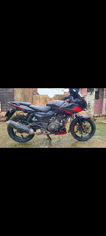 pulsar 220f