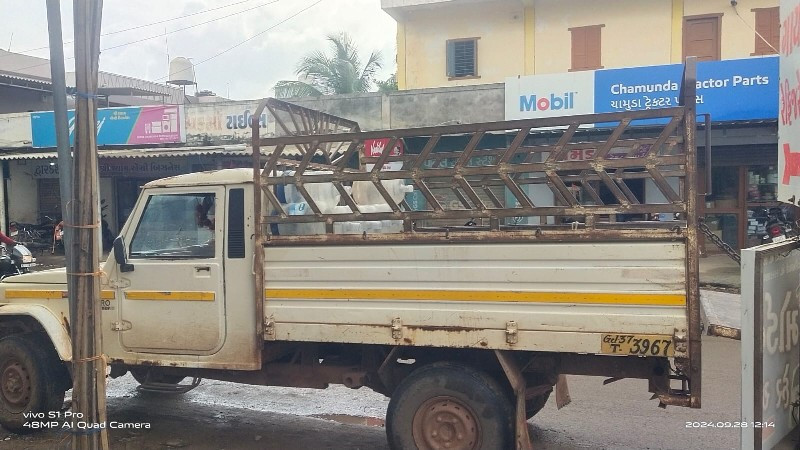 mahindra Bolero...