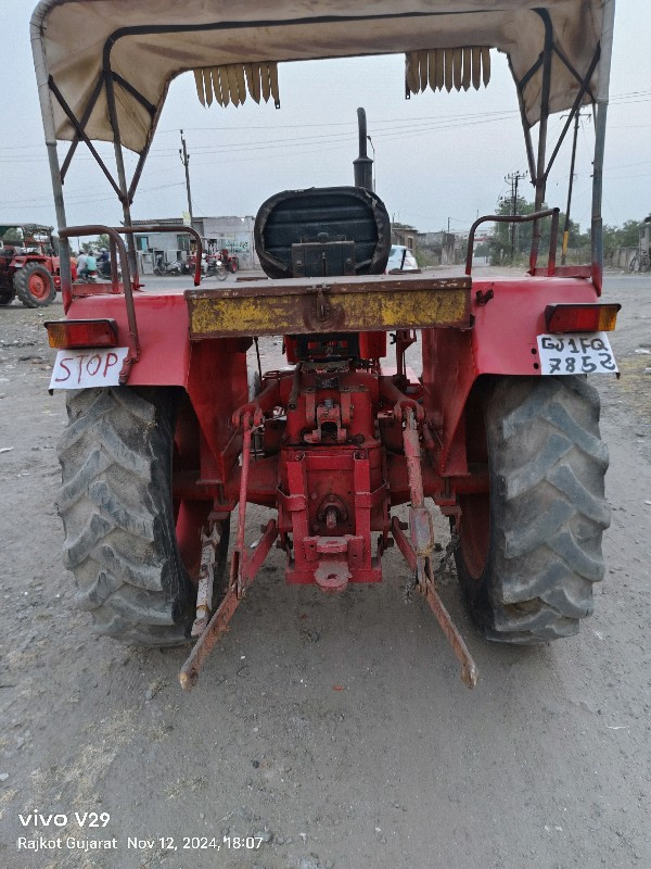 Mahindra 275Di...