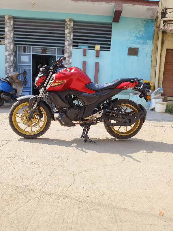 Yamaha fzs v3