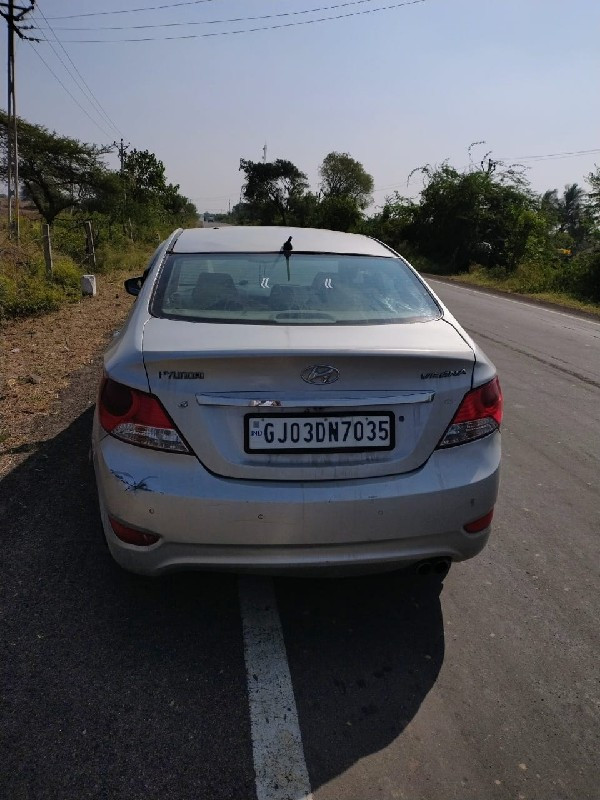 Hyundai Verna