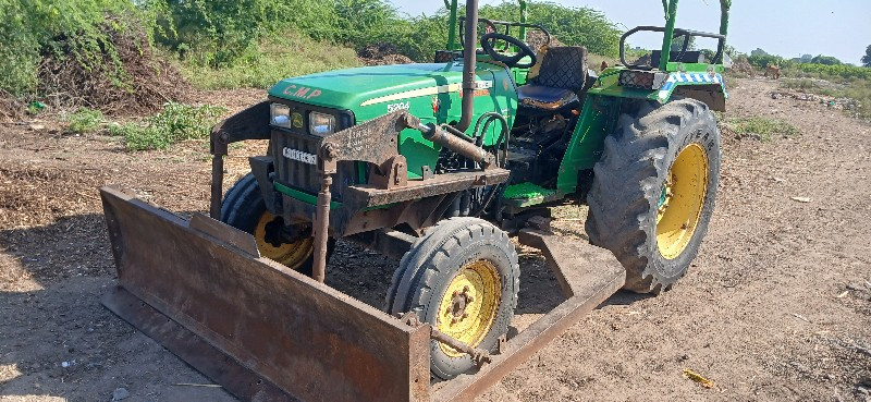 John deere 5204...