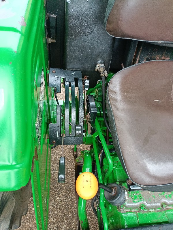 John deere 5038...