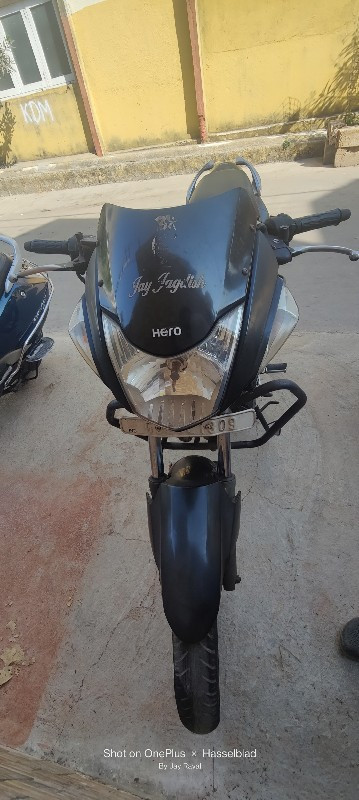 Hero honda CBZ...