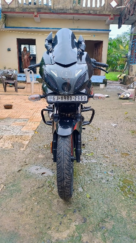 pulsar 220f