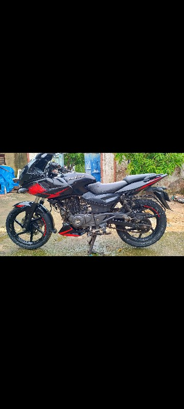 pulsar 220f