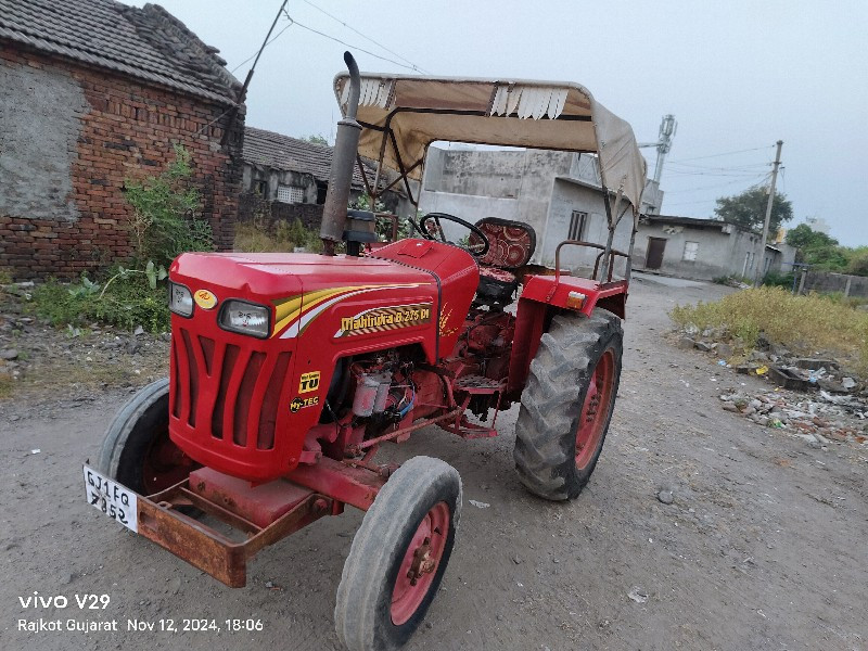 Mahindra 275Di...