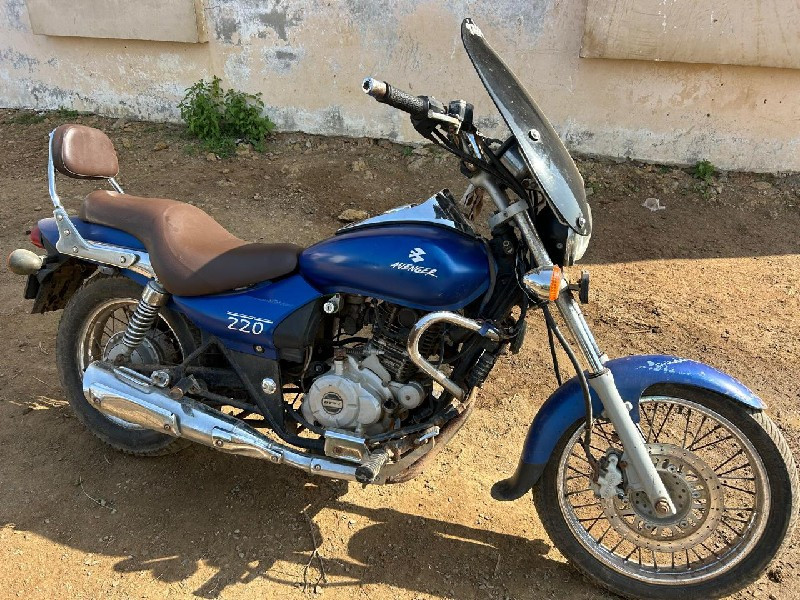 bajaj Avenger 2...