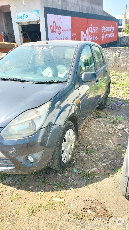 Ford Figo 2011...