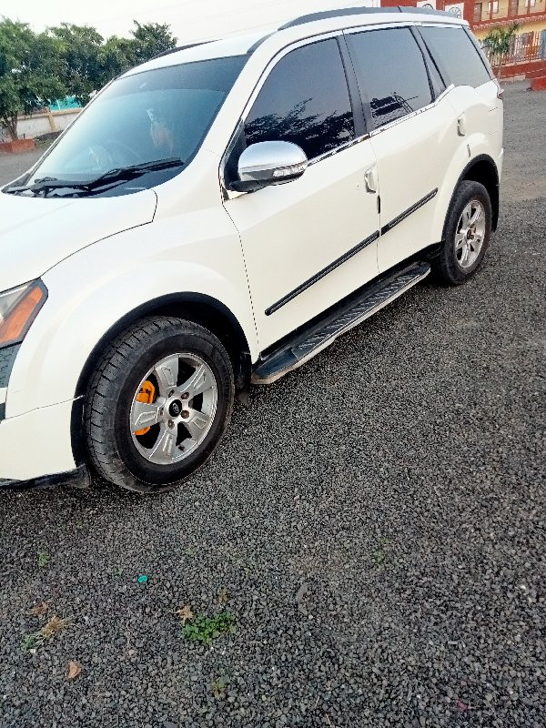 Mahindra XUV 50...