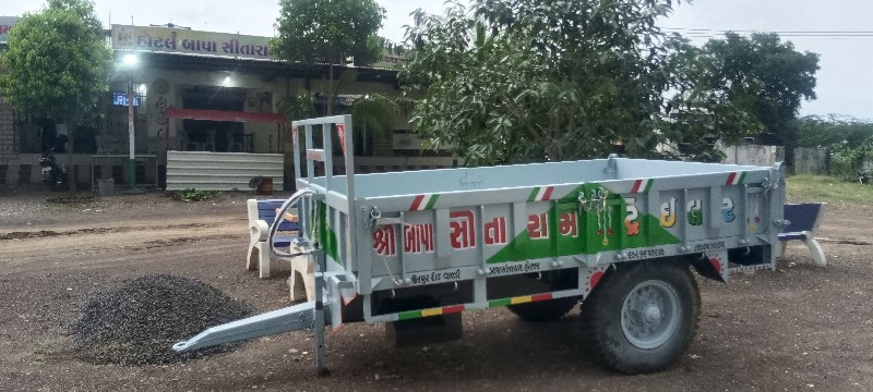 ટ્રોલી વેચવાની...