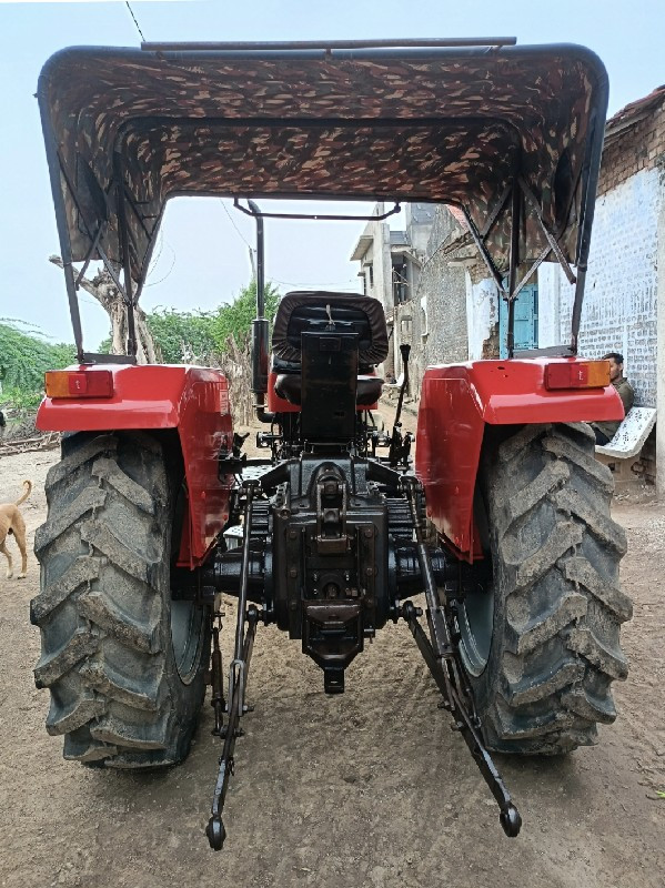 7250 di Massey...