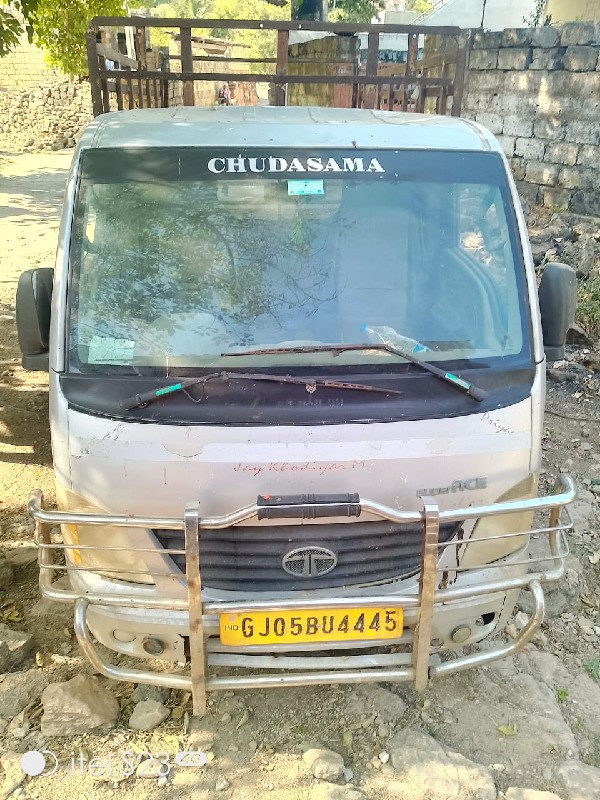 Tata Super S