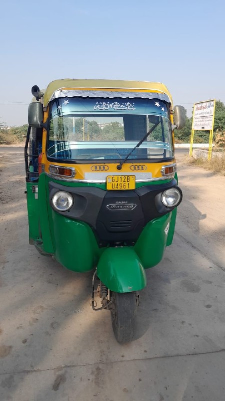 Bajaj maxima x...