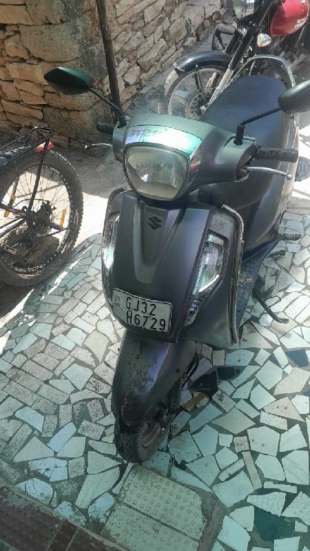 Suzuki acces 12...