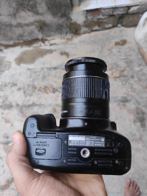 canon 1300d wif...