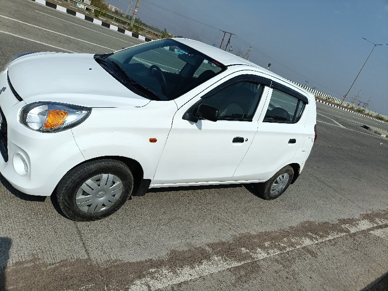 Alto 800 lxi cn...