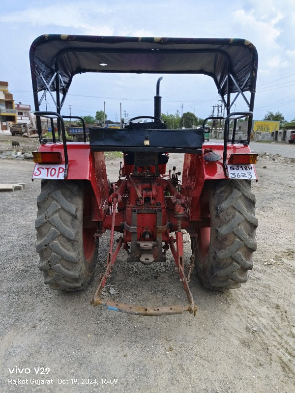 Mahindra 275Di...