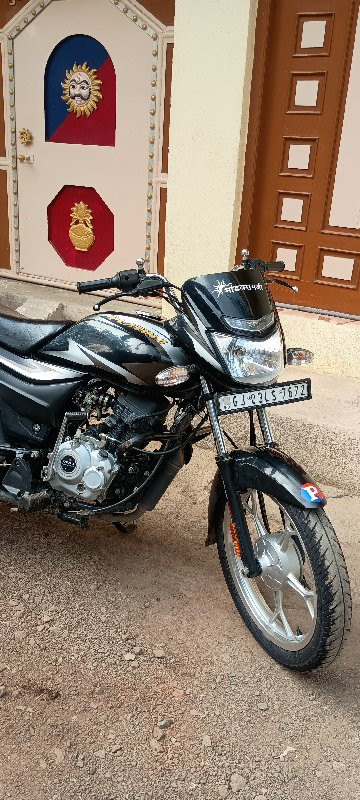 BAJAJ PLETINA E...