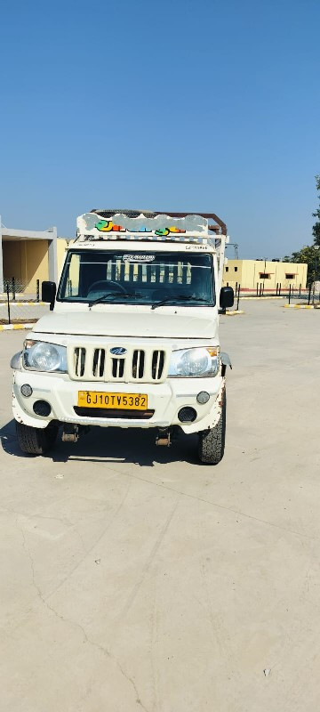 mahindra bolero...