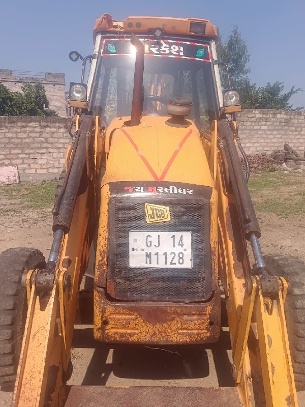 jcb