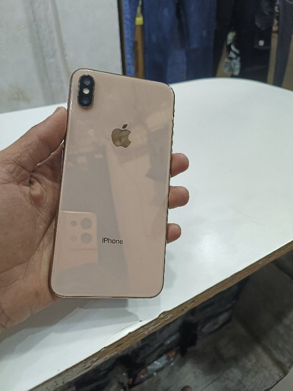 iPhone xs max 6...