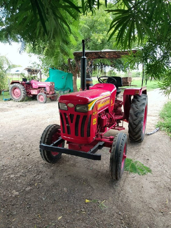 Mahindra.   275