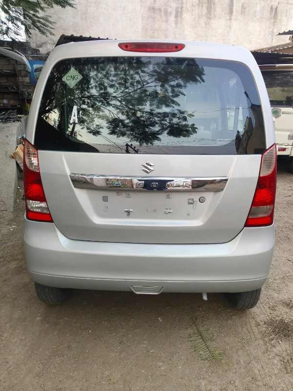 wagonr LXI gree...